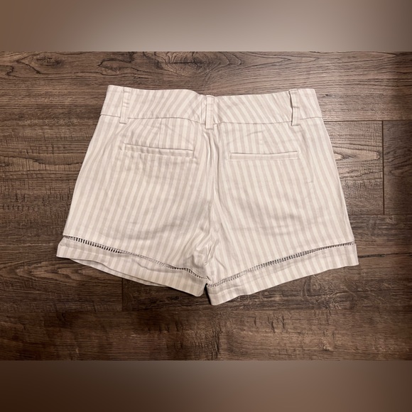 Calvin Klein shorts size 0 - Picture 2 of 2